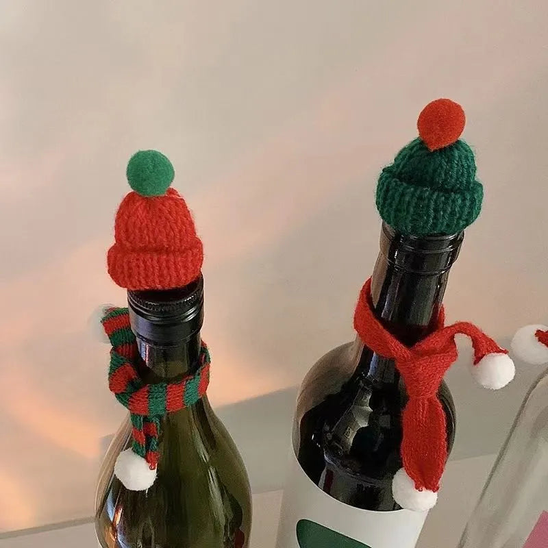 Mini Christmas Hats & Scarves Set - for Dolls, Lollipops, Fingers and Decorations